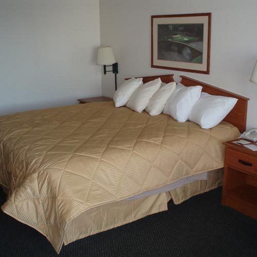 Boarders Inn And Suites By Cobblestone Hotels - Ripon Bagian luar foto